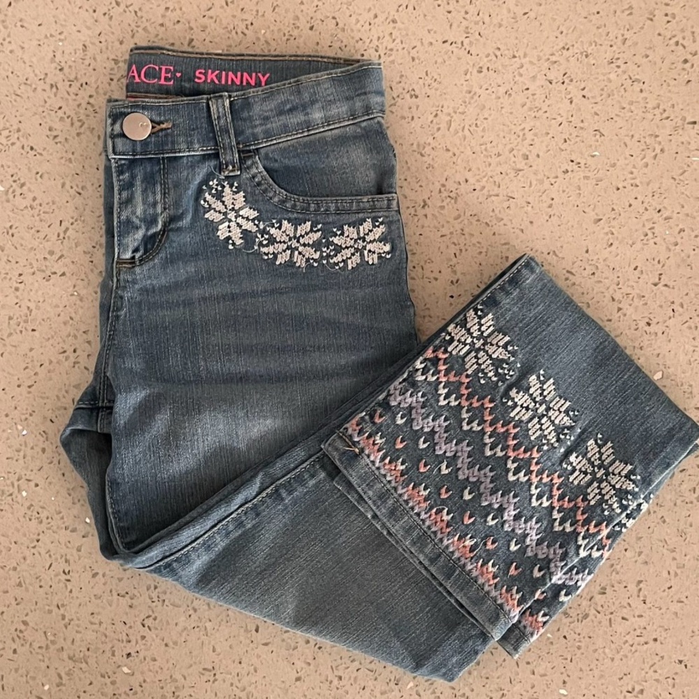 NWT Girls, NEW, Skinny Blue Jeans w/embroidery, Size: 8